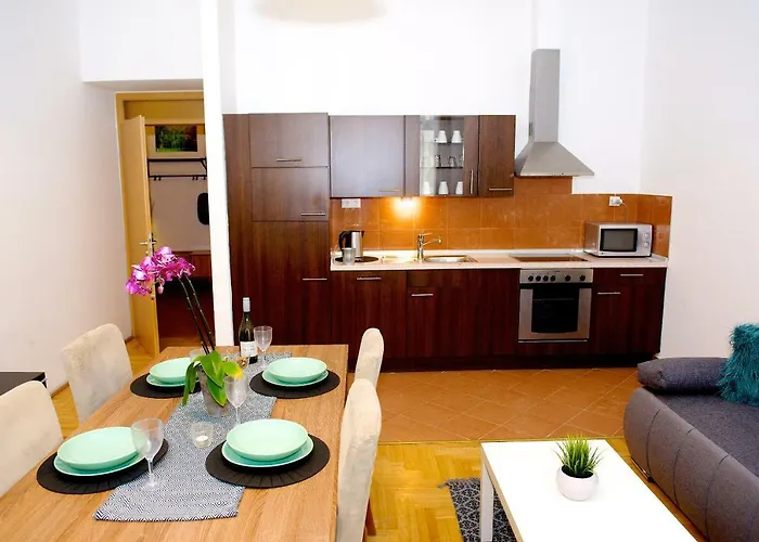 Gozsdu Court Budapest